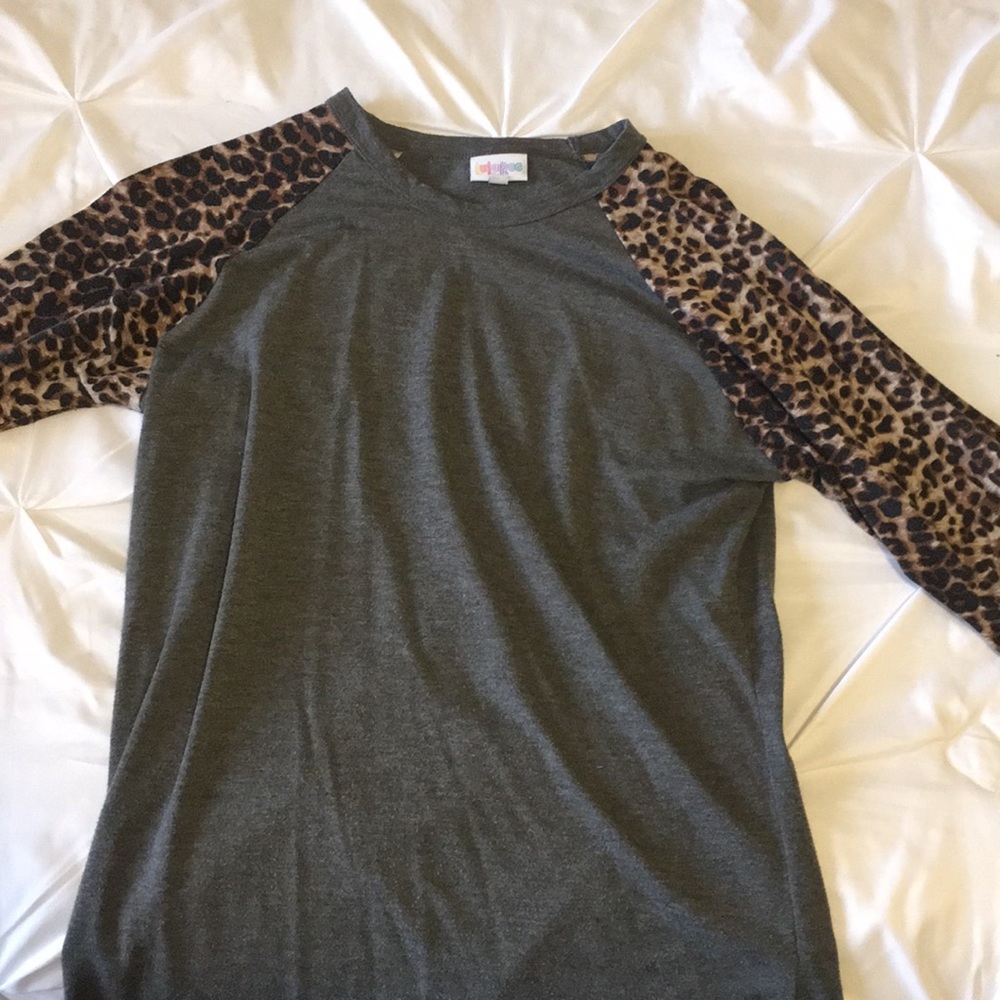 Lularoe randy shirt